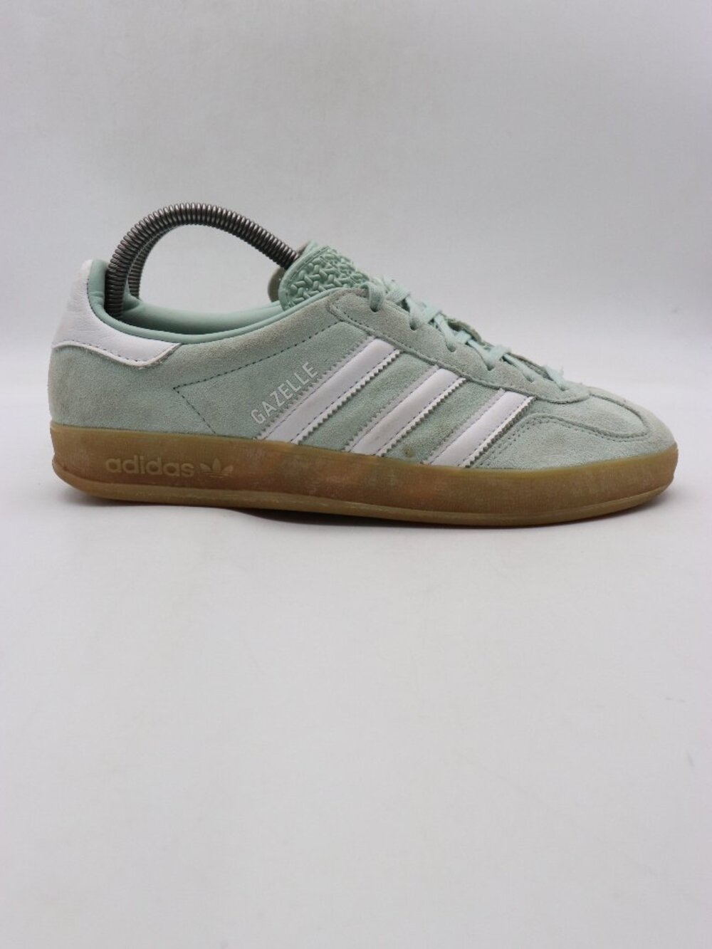 Adidas Gazelle Women's Size 8 Indoor Ash Green White Sneakers Lace Up JS1396